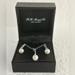 Silver Pearl Jewelry Set